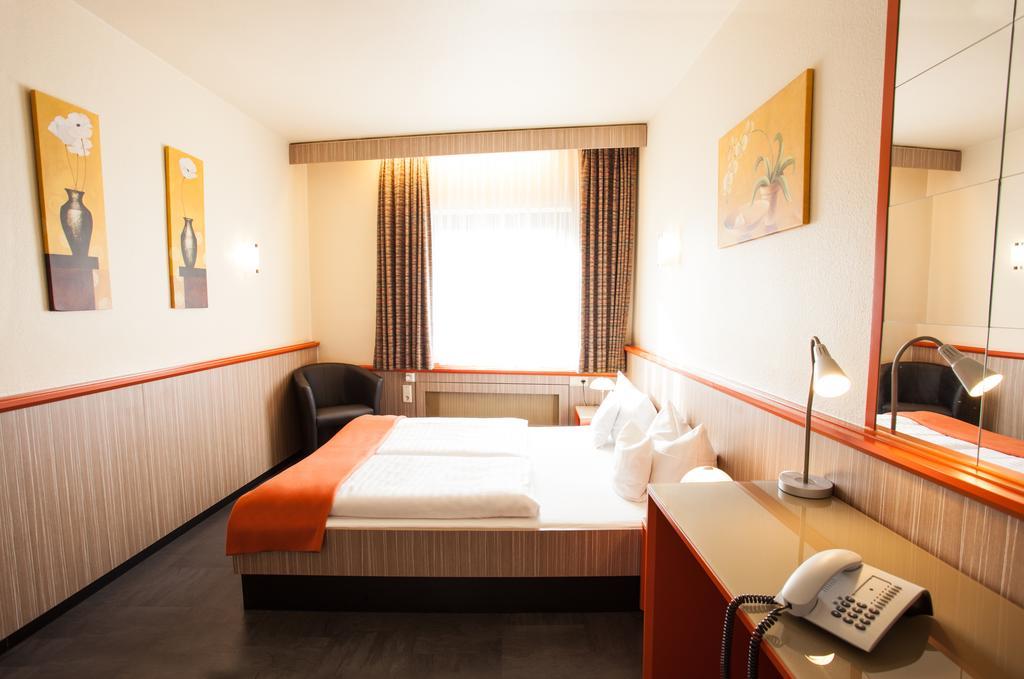 Trip Inn Hotel Ariane Colonia Esterno foto